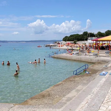 And With Parking Space - 19963 Novi Vinodolski